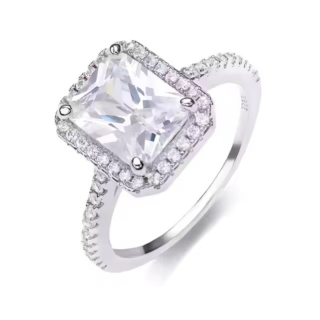 ‘AMARA’ RING SILVER