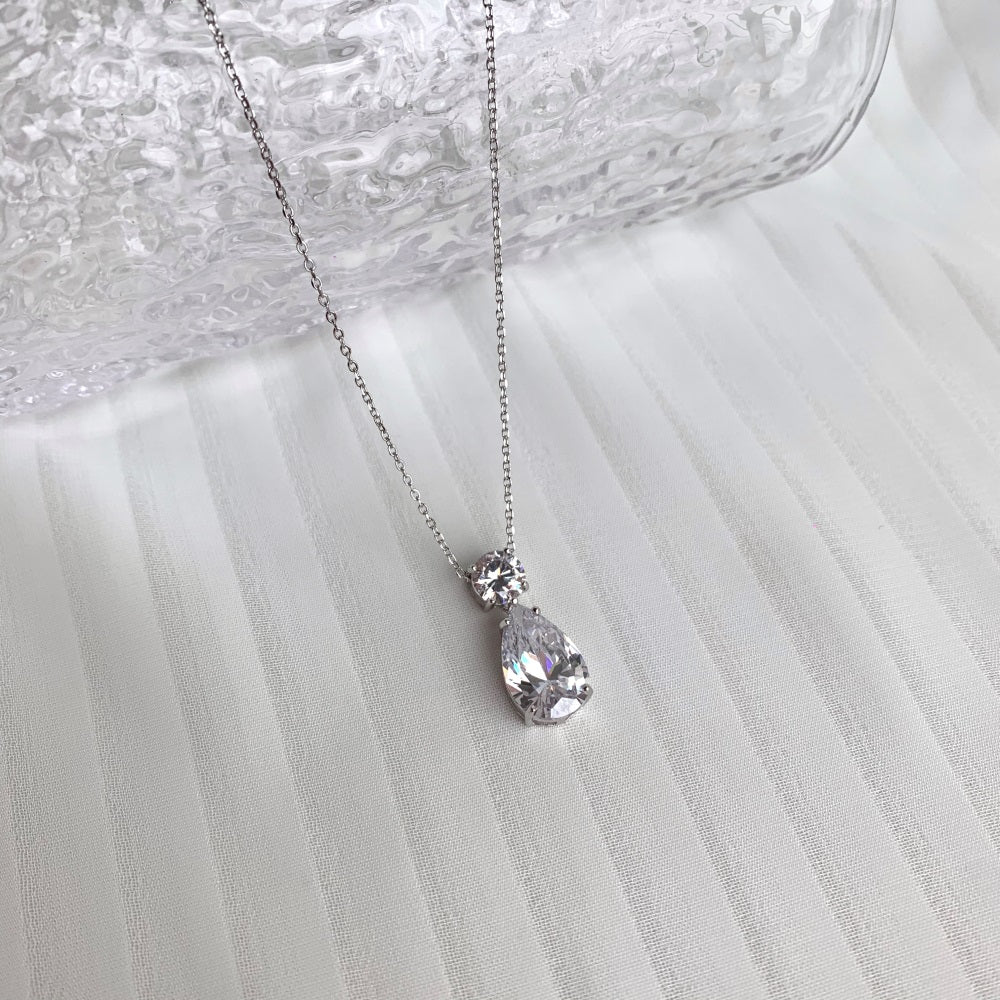 ‘NOEMI’ NECKLACE SILVER