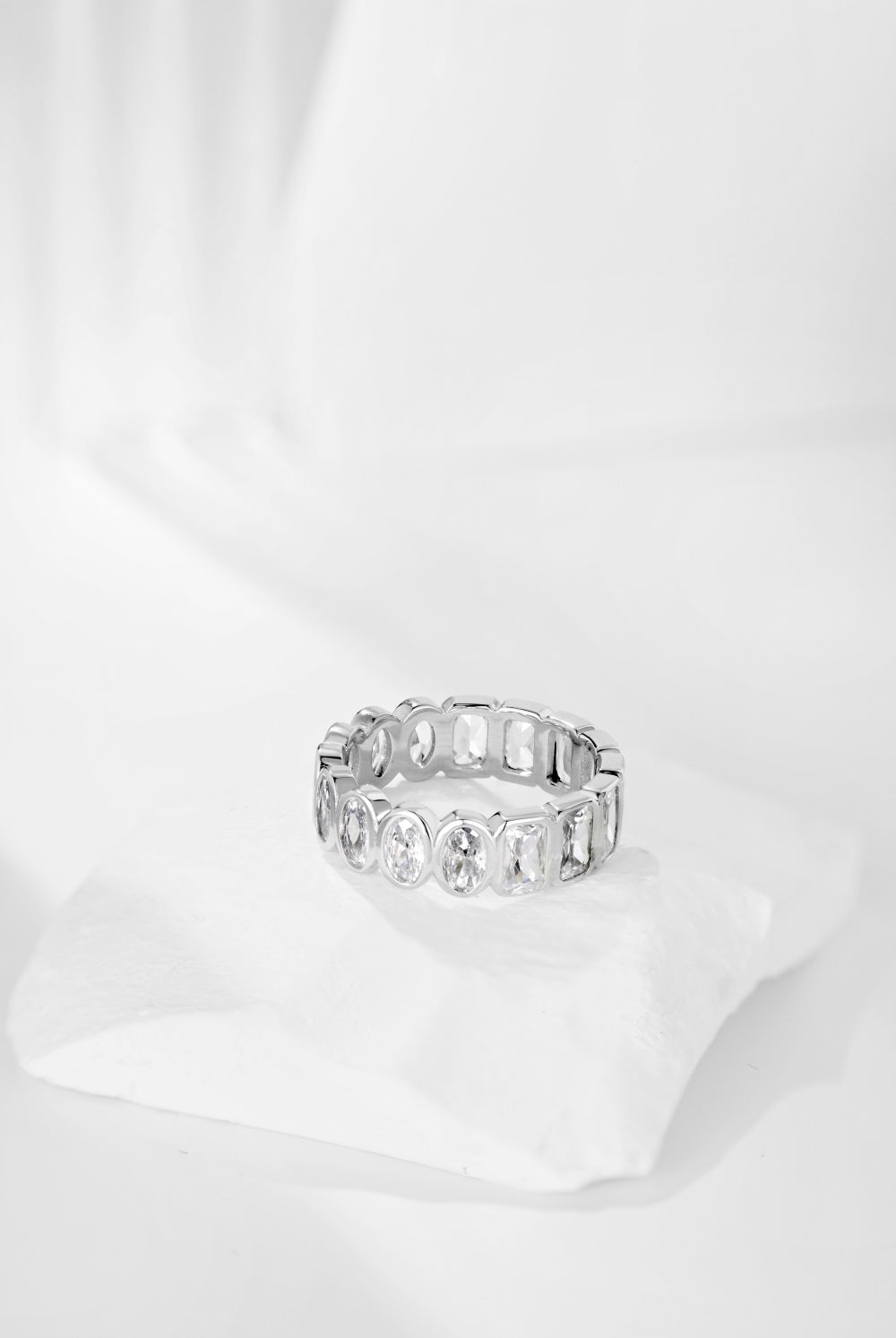 ‘EVARI’ RING SILVER