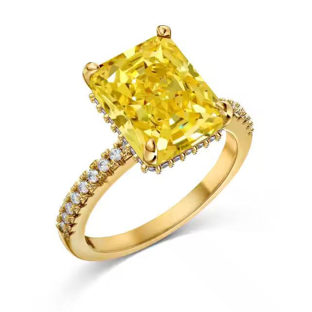 ‘SOLUNA’ RING GOLD