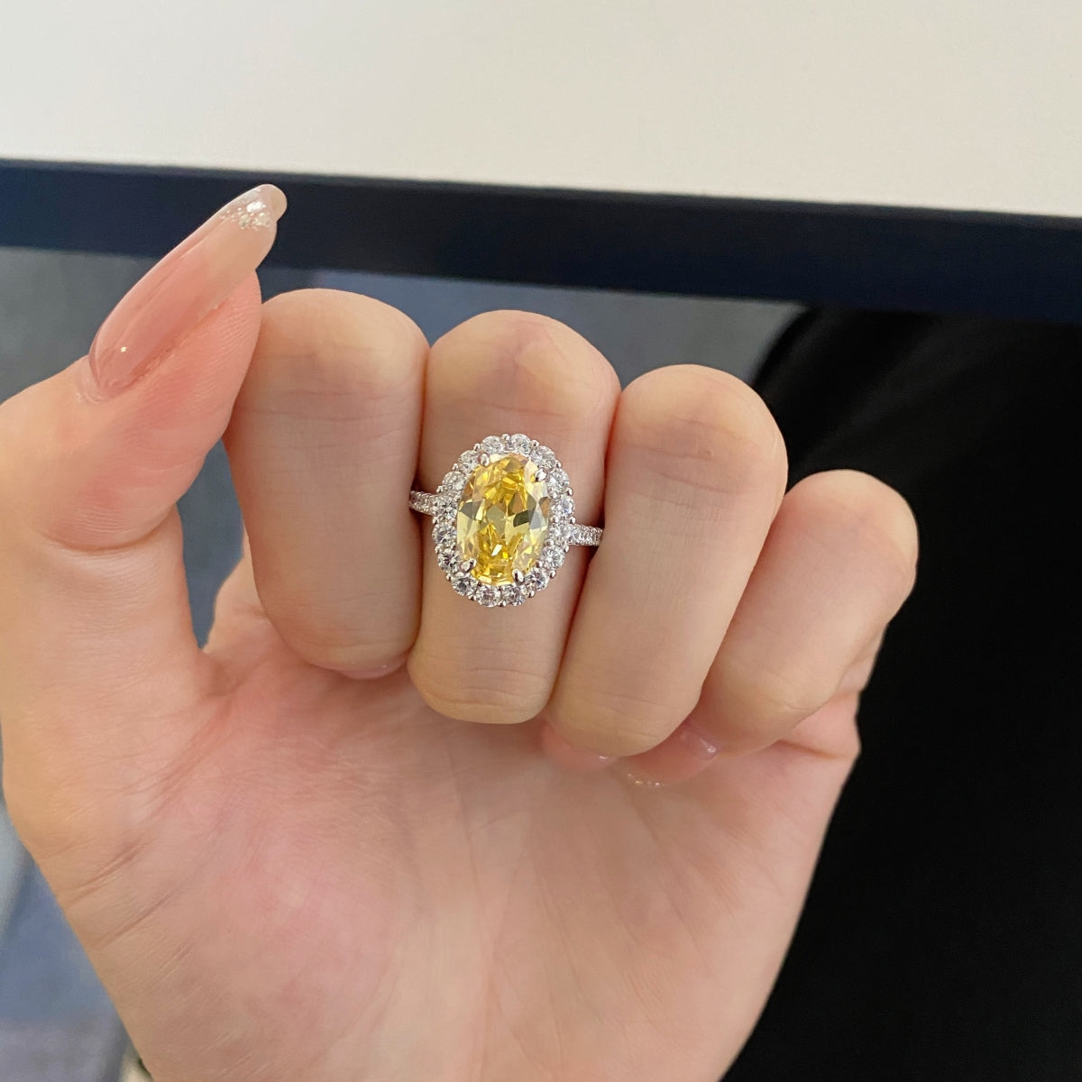 ‘ROYAL’ RING SILVER
