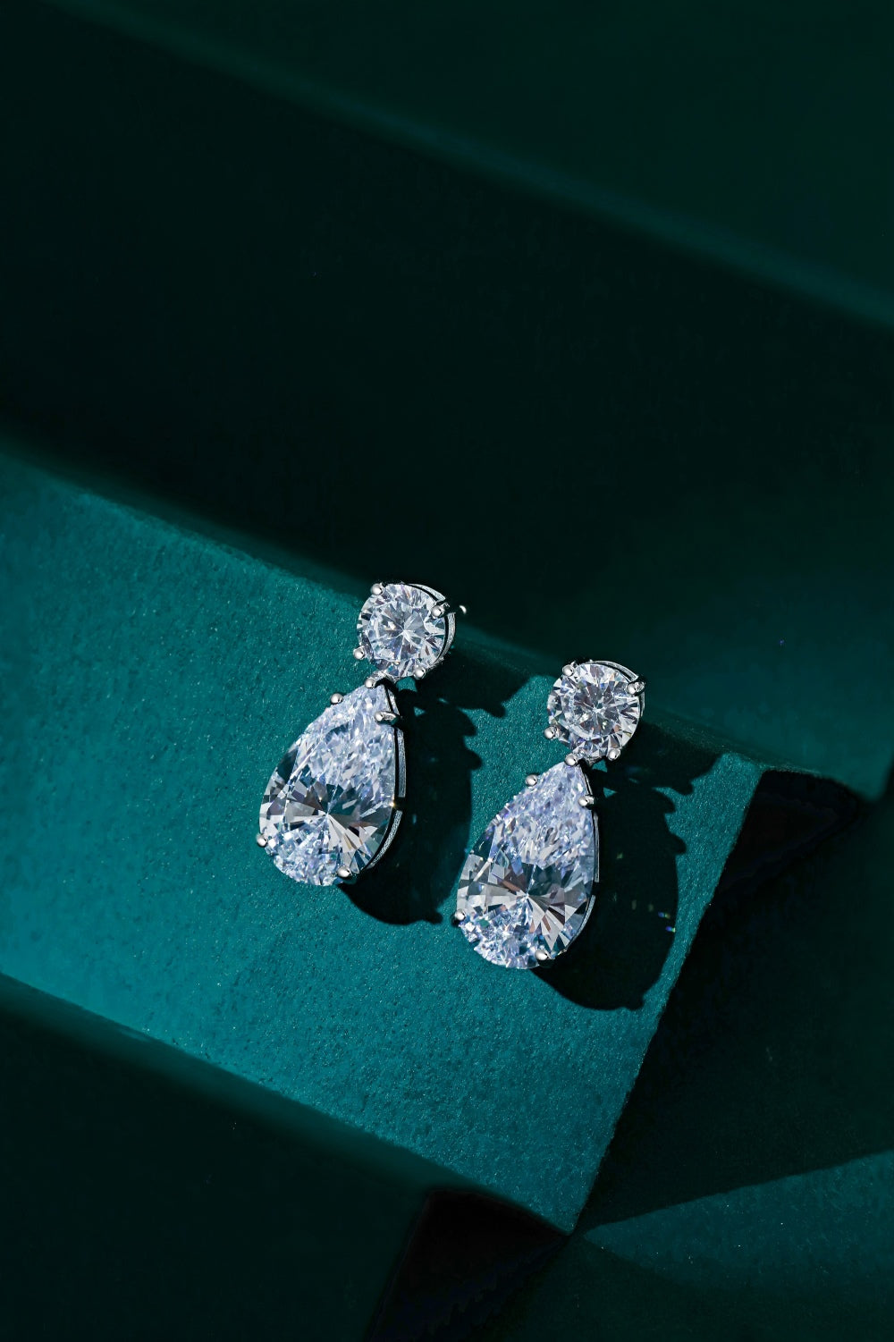 ‘NOEMI’ EARRINGS SILVER