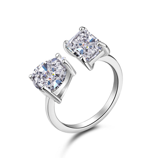 ‘ADORE’ RING SILVER
