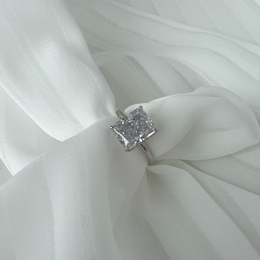 ‘AURORA’ RING SILVER