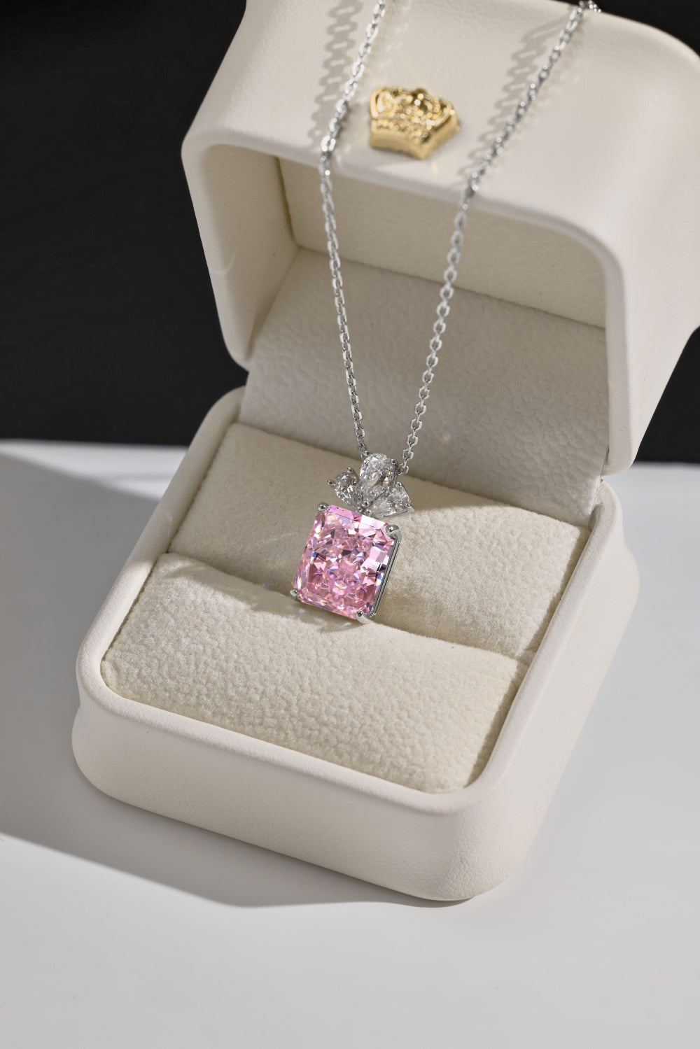 'LEONORA' NECKLACE PINK